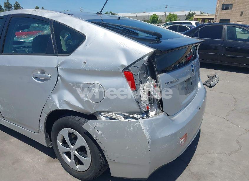 Photo 14 of 2014 Toyota Prius TWO (VIN JTDKN3DU1E0388694)