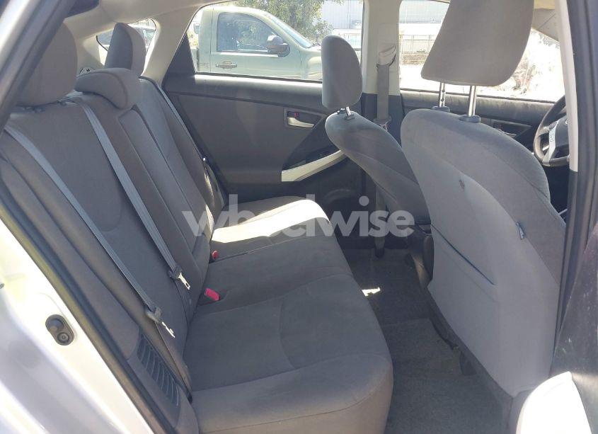 Photo 8 of 2014 Toyota Prius TWO (VIN JTDKN3DU1E0388694)