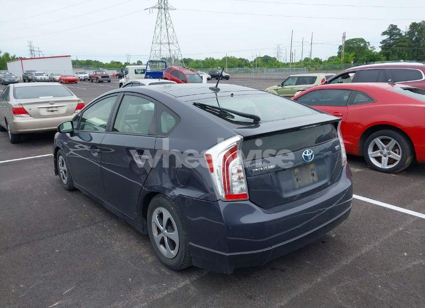 Photo 3 of 2014 Toyota Prius FOUR (VIN JTDKN3DU1E1767592)