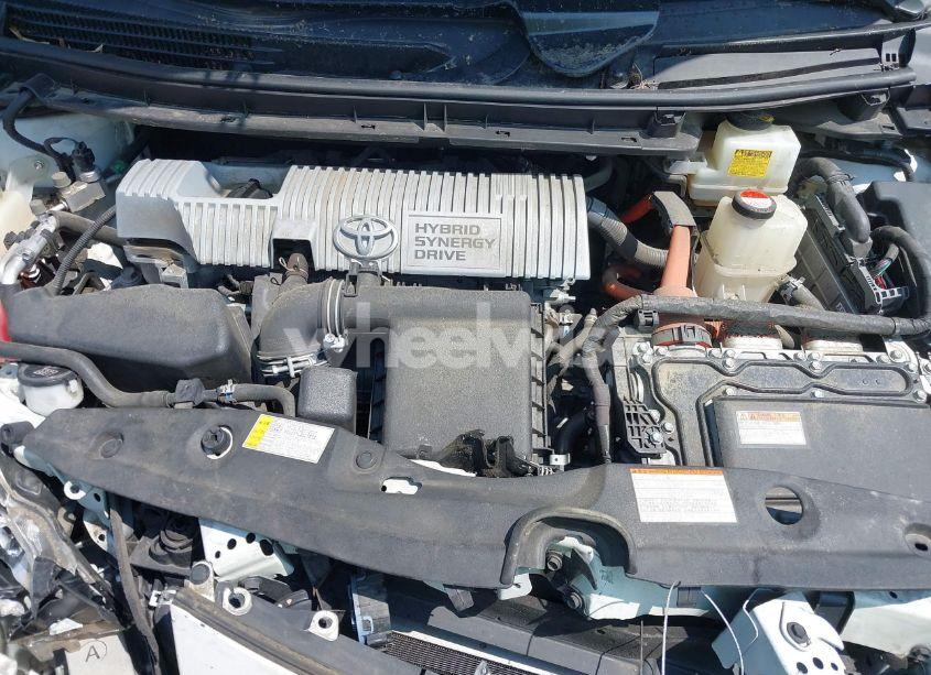 Photo 10 of 2015 Toyota Prius TWO (VIN JTDKN3DU1F0456381)