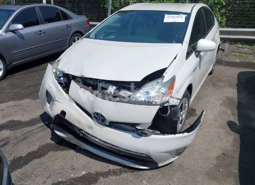 Photo 6 of 2015 Toyota Prius TWO (VIN JTDKN3DU1F0456381)