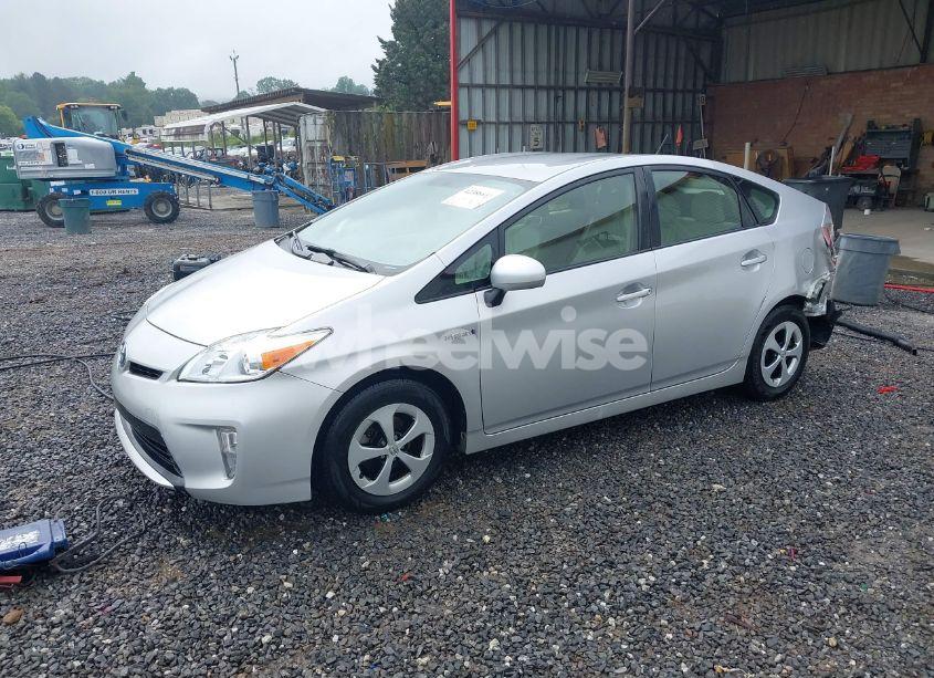 Photo 2 of 2015 Toyota Prius (VIN JTDKN3DU1F0476856)
