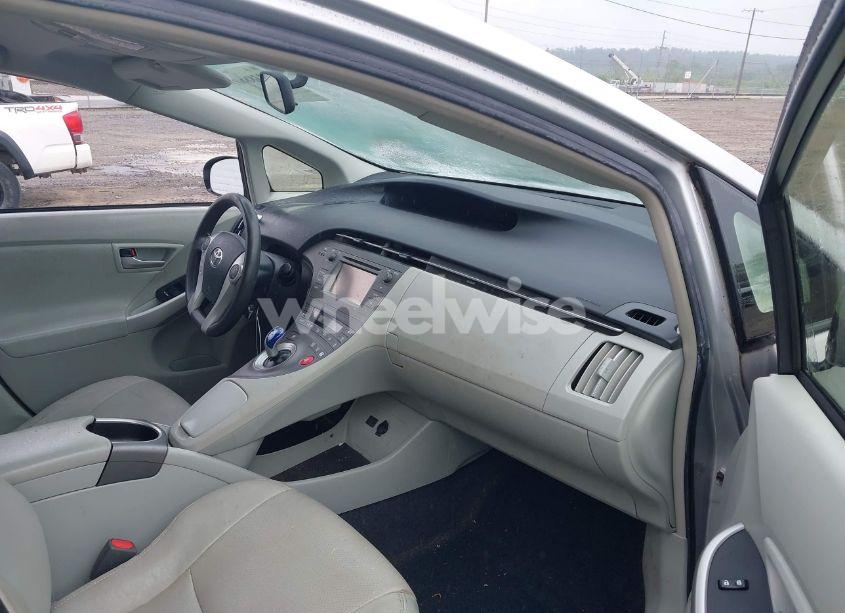 Photo 5 of 2015 Toyota Prius (VIN JTDKN3DU1F0476856)