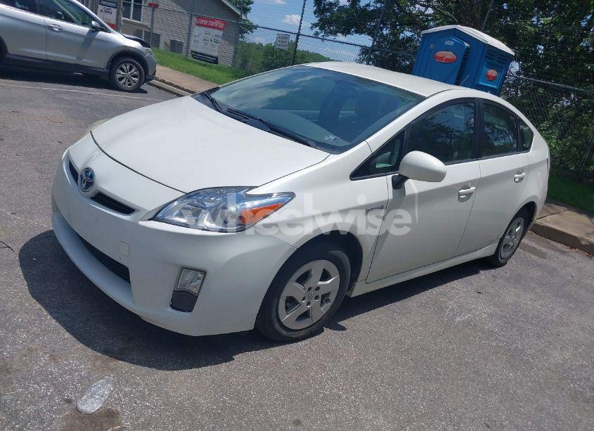 Photo 2 of 2010 Toyota Prius IV (VIN JTDKN3DU2A0008479)