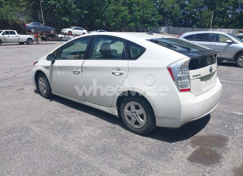 Photo 3 of 2010 Toyota Prius IV (VIN JTDKN3DU2A0008479)