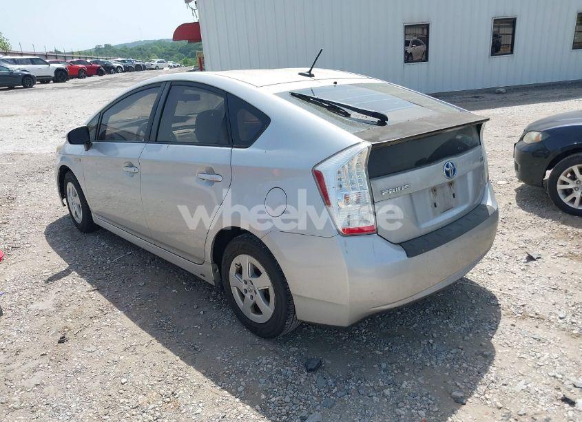 Photo 3 of 2010 Toyota Prius II (VIN JTDKN3DU2A0039229)