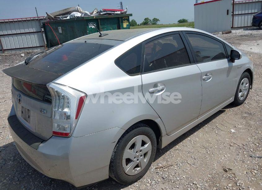 Photo 4 of 2010 Toyota Prius II (VIN JTDKN3DU2A0039229)