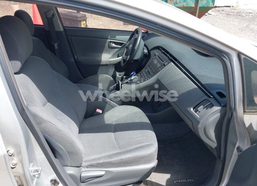 Photo 5 of 2010 Toyota Prius II (VIN JTDKN3DU2A0039229)