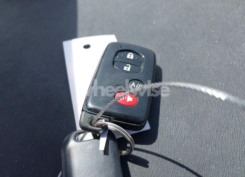 Photo 11 of 2010 Toyota Prius IV (VIN JTDKN3DU2A0045452)