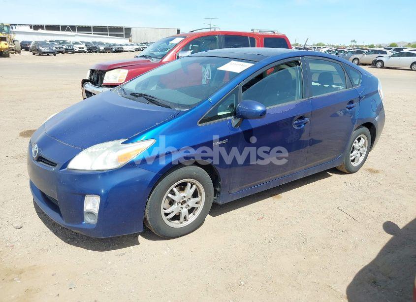 Photo 2 of 2010 Toyota Prius IV (VIN JTDKN3DU2A0045452)