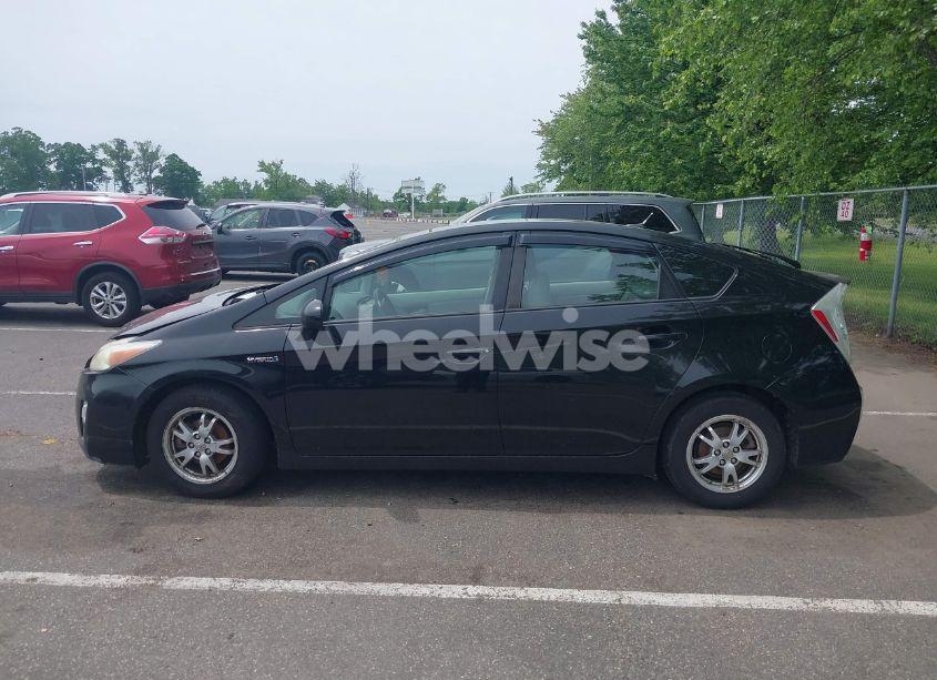 Photo 14 of 2010 Toyota Prius I/II/III/IV/V (VIN JTDKN3DU2A0064373)