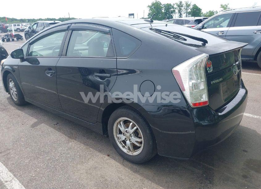 Photo 3 of 2010 Toyota Prius I/II/III/IV/V (VIN JTDKN3DU2A0064373)