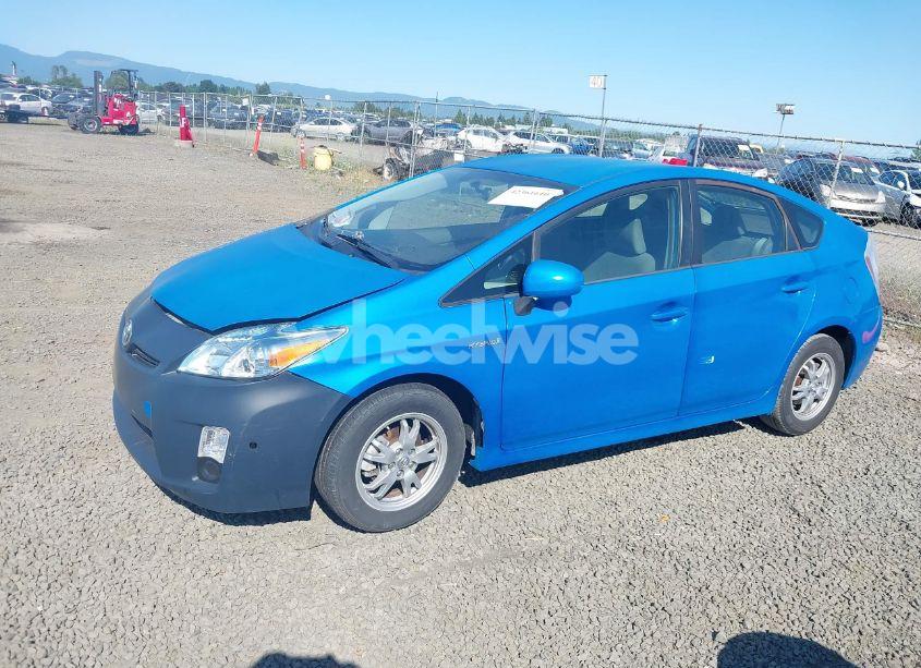Photo 2 of 2010 Toyota Prius II (VIN JTDKN3DU2A0090620)