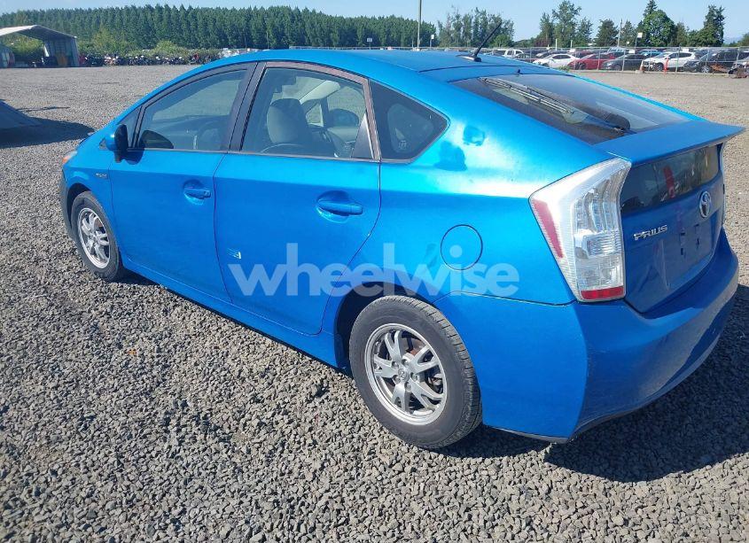 Photo 3 of 2010 Toyota Prius II (VIN JTDKN3DU2A0090620)