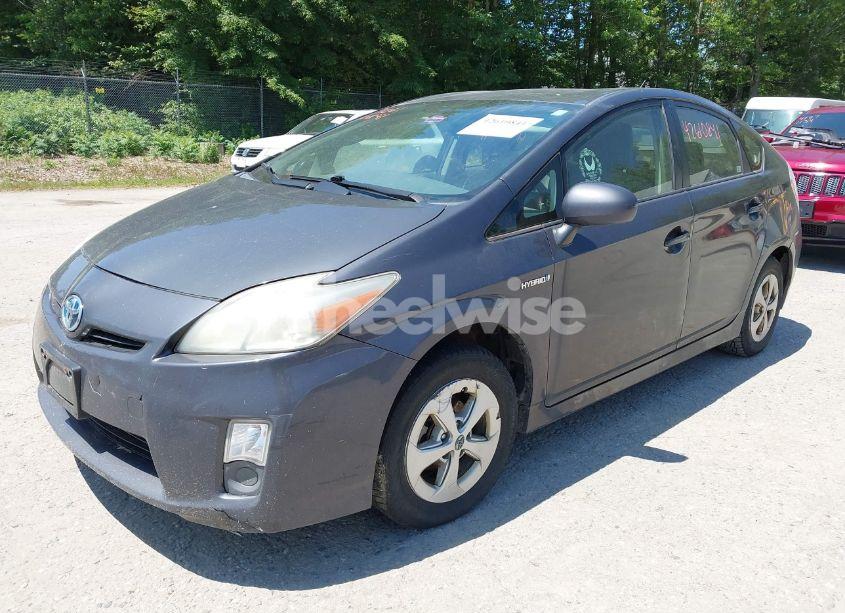 Photo 2 of 2010 Toyota Prius II (VIN JTDKN3DU2A0150976)