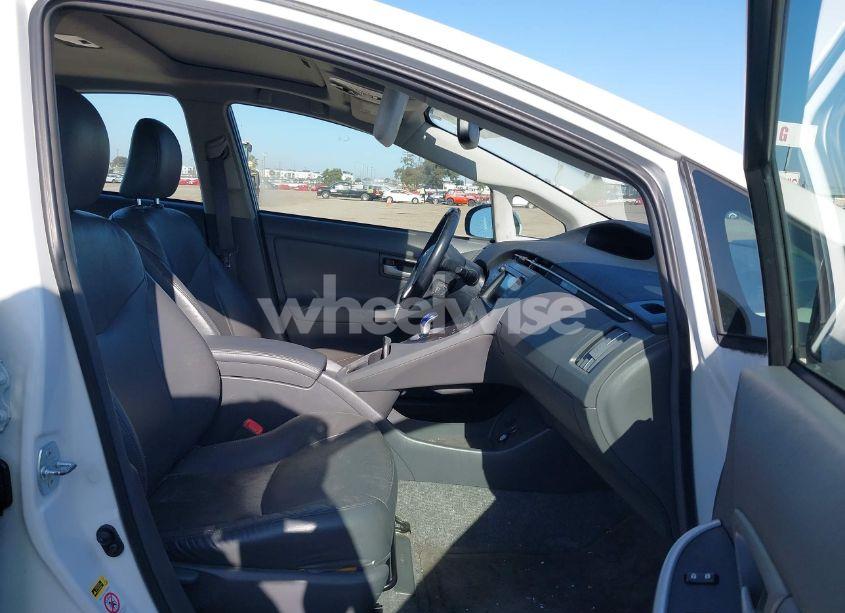 Photo 5 of 2010 Toyota Prius IV (VIN JTDKN3DU2A0170225)