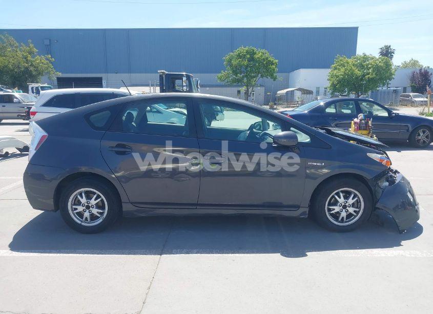 Photo 13 of 2010 Toyota Prius IV (VIN JTDKN3DU2A0188949)