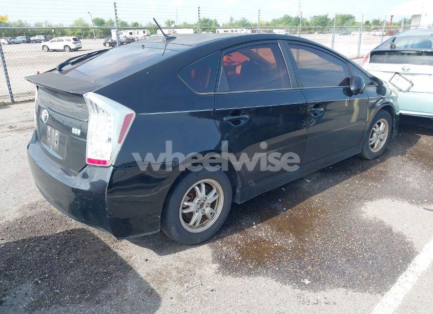 Photo 4 of 2010 Toyota Prius II (VIN JTDKN3DU2A0203353)