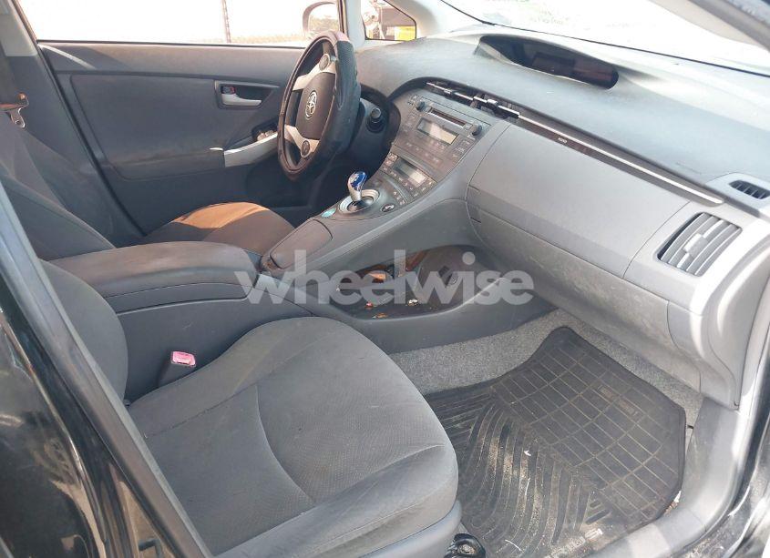 Photo 5 of 2010 Toyota Prius II (VIN JTDKN3DU2A0203353)