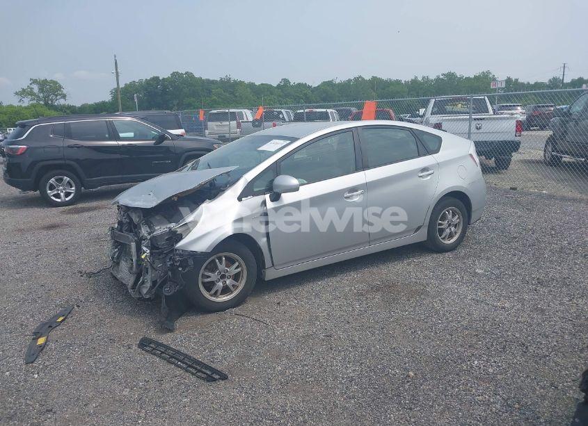 Photo 2 of 2010 Toyota Prius II (VIN JTDKN3DU2A0221688)