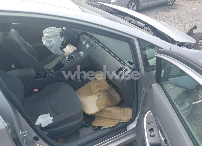 Photo 5 of 2010 Toyota Prius II (VIN JTDKN3DU2A0221688)