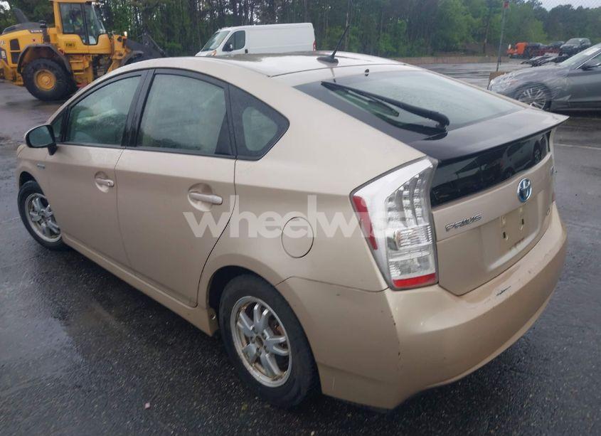 Photo 3 of 2010 Toyota Prius III (VIN JTDKN3DU2A1002661)