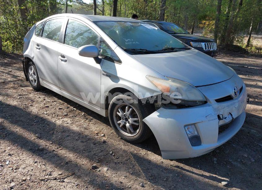 2010 Toyota Prius III (VIN JTDKN3DU2A5058561) main photo