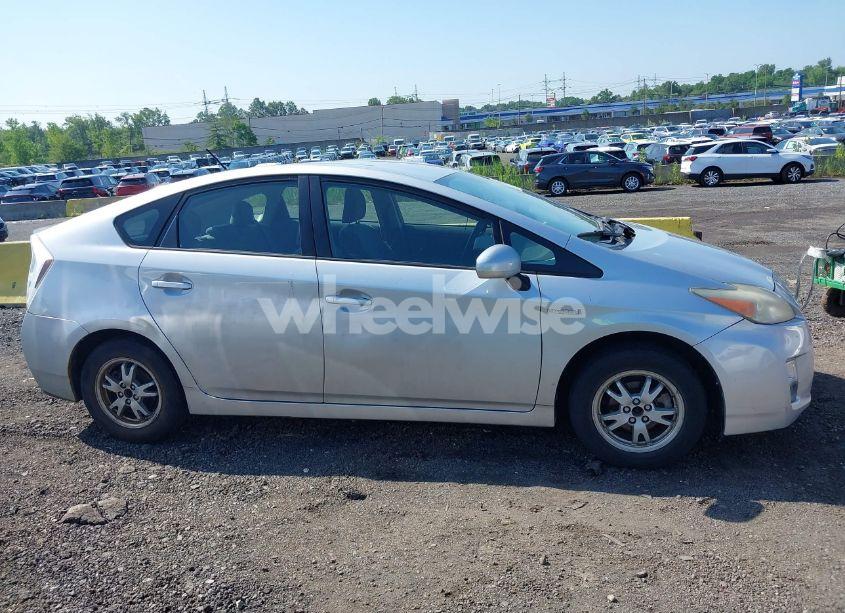 Photo 13 of 2011 Toyota Prius TWO (VIN JTDKN3DU2B0262047)