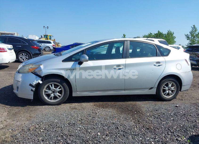 Photo 14 of 2011 Toyota Prius TWO (VIN JTDKN3DU2B0262047)