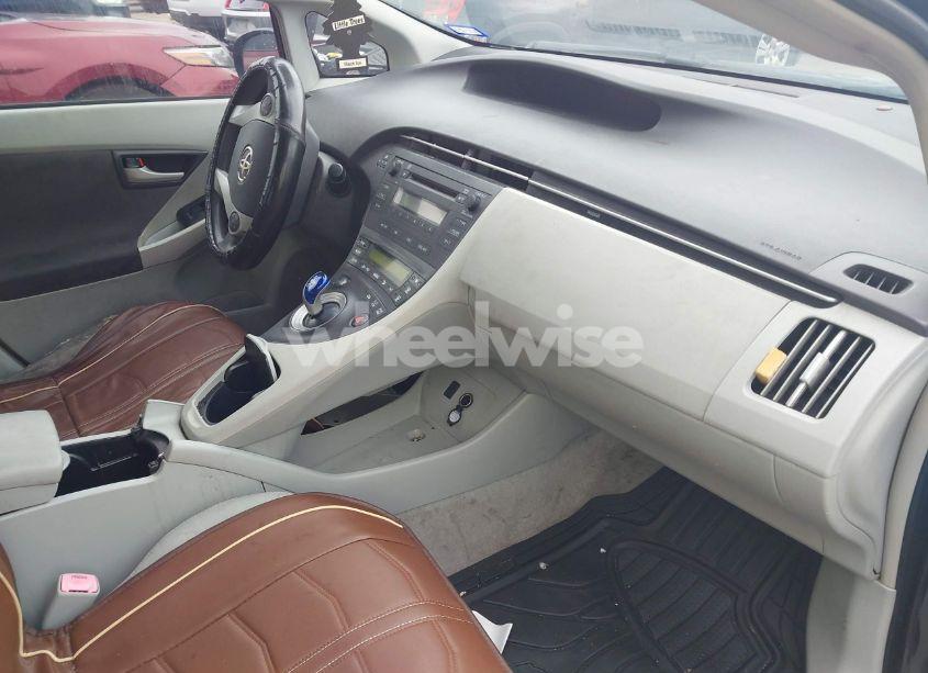 Photo 5 of 2011 Toyota Prius TWO (VIN JTDKN3DU2B0313563)