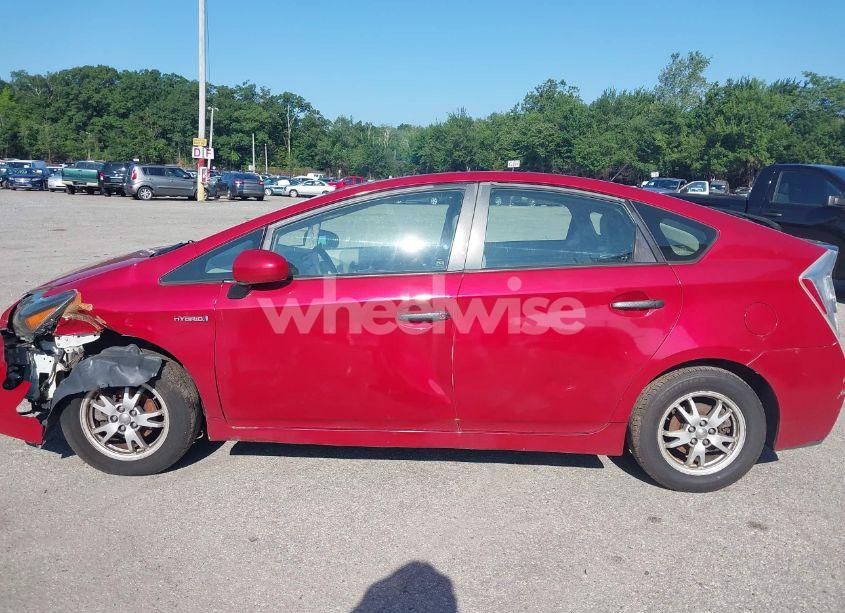 Photo 14 of 2011 Toyota Prius TWO (VIN JTDKN3DU2B0326779)