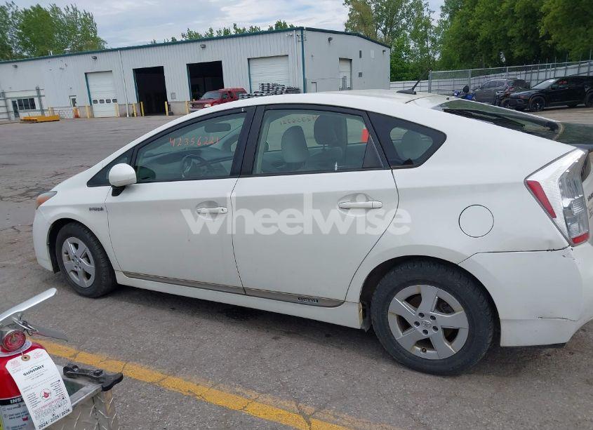 Photo 14 of 2011 Toyota Prius TWO (VIN JTDKN3DU2B1412197)