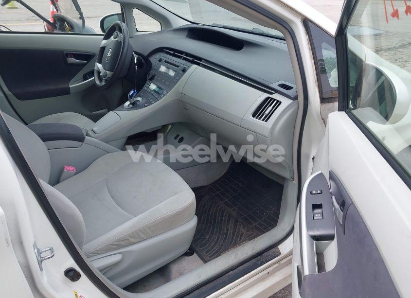 Photo 5 of 2011 Toyota Prius TWO (VIN JTDKN3DU2B1412197)