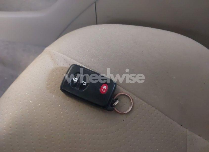 Photo 11 of 2011 Toyota Prius THREE (VIN JTDKN3DU2B1447144)