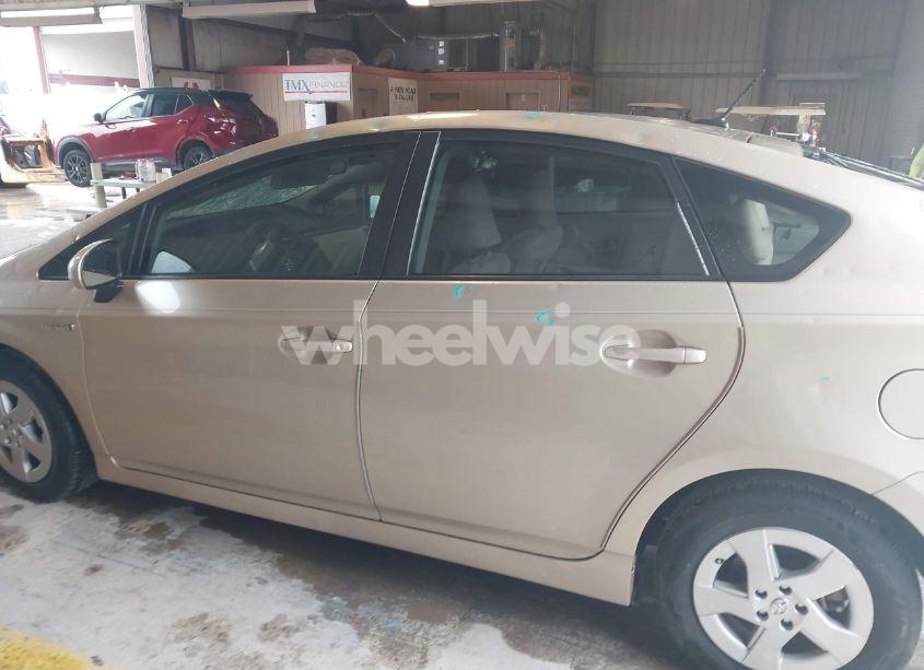 Photo 14 of 2011 Toyota Prius THREE (VIN JTDKN3DU2B1447144)