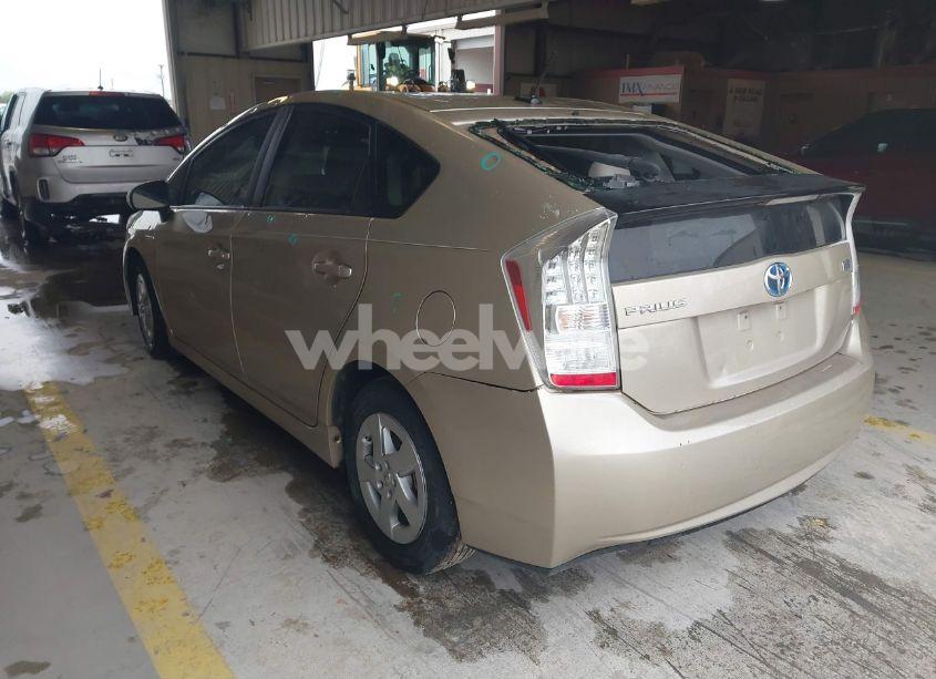 Photo 3 of 2011 Toyota Prius THREE (VIN JTDKN3DU2B1447144)