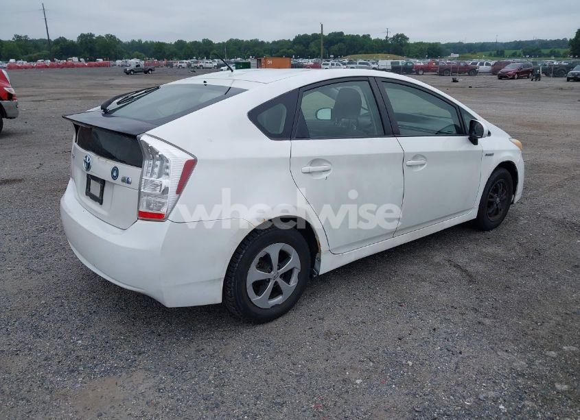 Photo 4 of 2011 Toyota Prius ONE (VIN JTDKN3DU2B1471606)