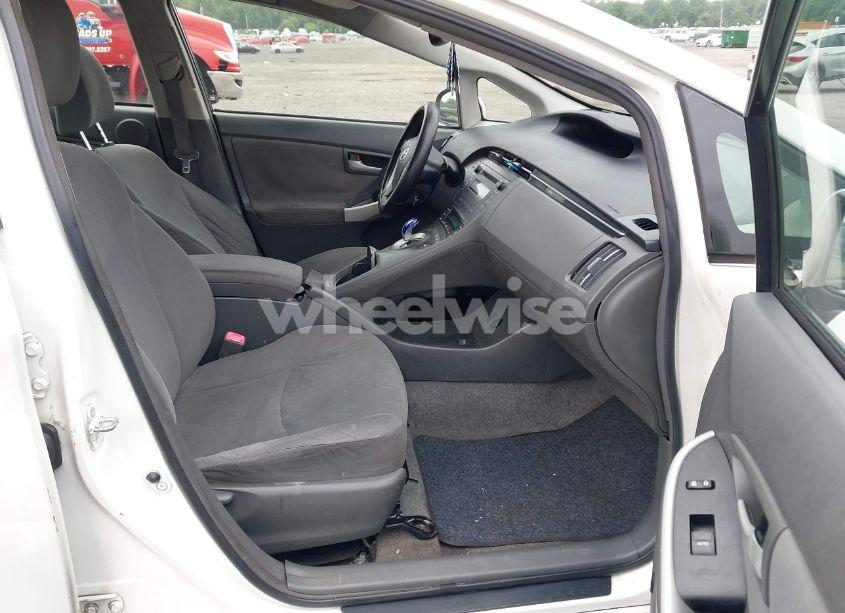 Photo 5 of 2011 Toyota Prius ONE (VIN JTDKN3DU2B1471606)