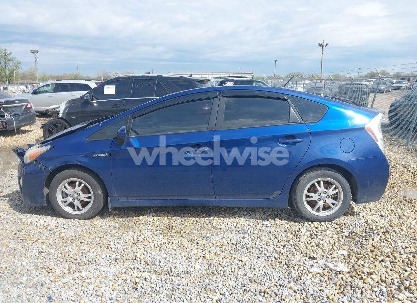 Photo 14 of 2011 Toyota Prius THREE (VIN JTDKN3DU2B5315803)