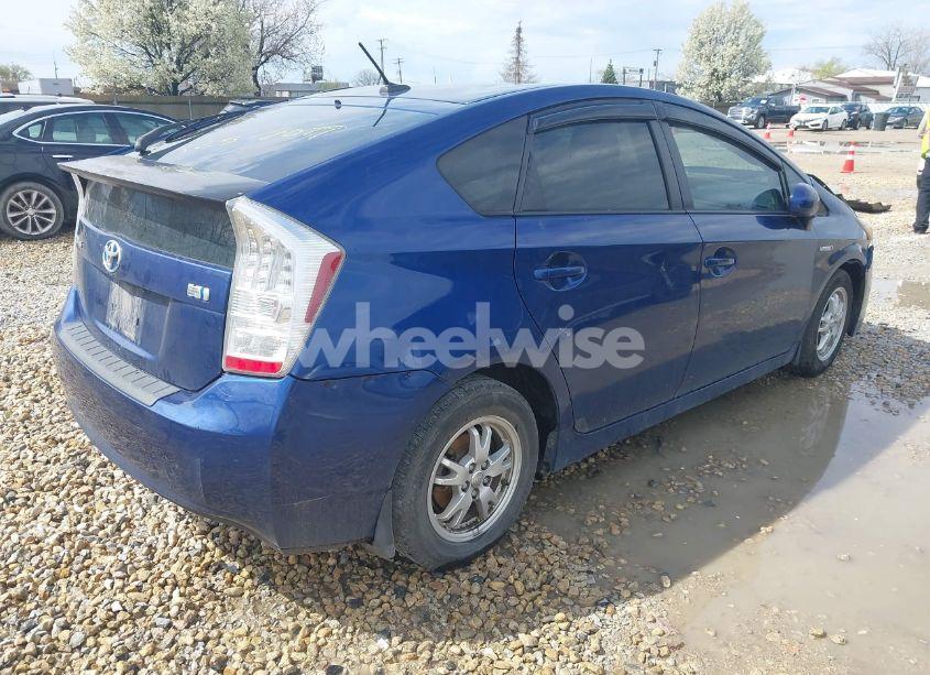 Photo 4 of 2011 Toyota Prius THREE (VIN JTDKN3DU2B5315803)