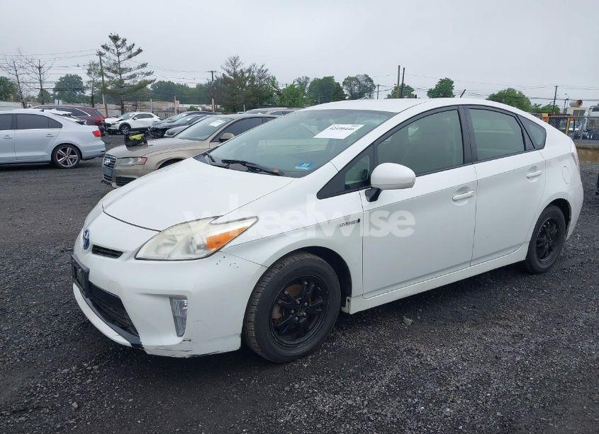 Photo 2 of 2012 Toyota Prius TWO (VIN JTDKN3DU2C1531465)