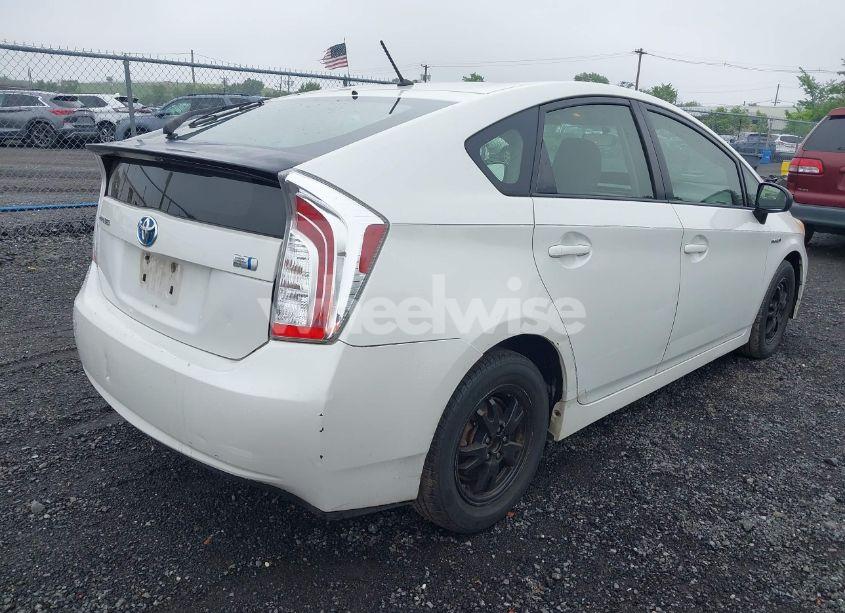 Photo 4 of 2012 Toyota Prius TWO (VIN JTDKN3DU2C1531465)