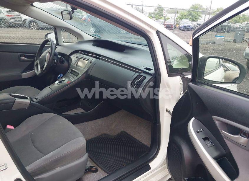 Photo 5 of 2012 Toyota Prius TWO (VIN JTDKN3DU2C1531465)