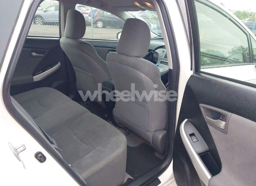 Photo 8 of 2012 Toyota Prius TWO (VIN JTDKN3DU2C1531465)