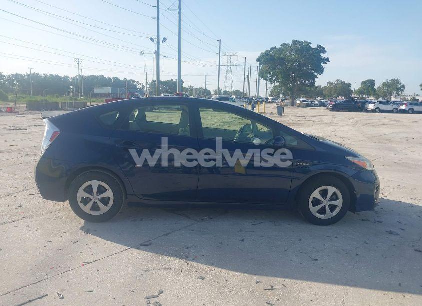 Photo 13 of 2012 Toyota Prius THREE (VIN JTDKN3DU2C1558035)