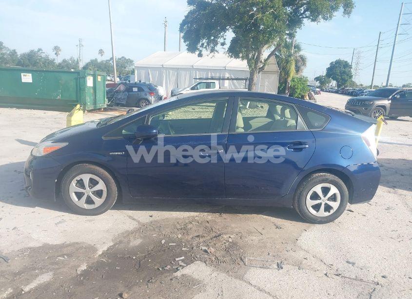 Photo 14 of 2012 Toyota Prius THREE (VIN JTDKN3DU2C1558035)