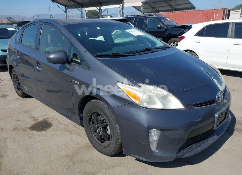 2012 Toyota Prius THREE (VIN JTDKN3DU2C1572727) main photo