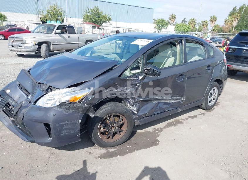 Photo 2 of 2012 Toyota Prius TWO (VIN JTDKN3DU2C1589933)