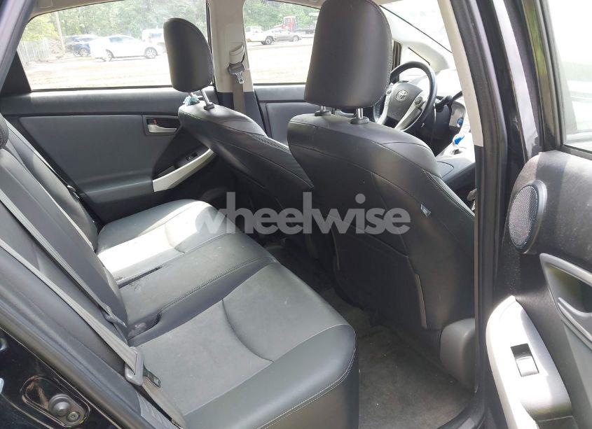 Photo 8 of 2013 Toyota Prius FIVE/FOUR/THREE/THREE SE/TWO (VIN JTDKN3DU2D1623015)