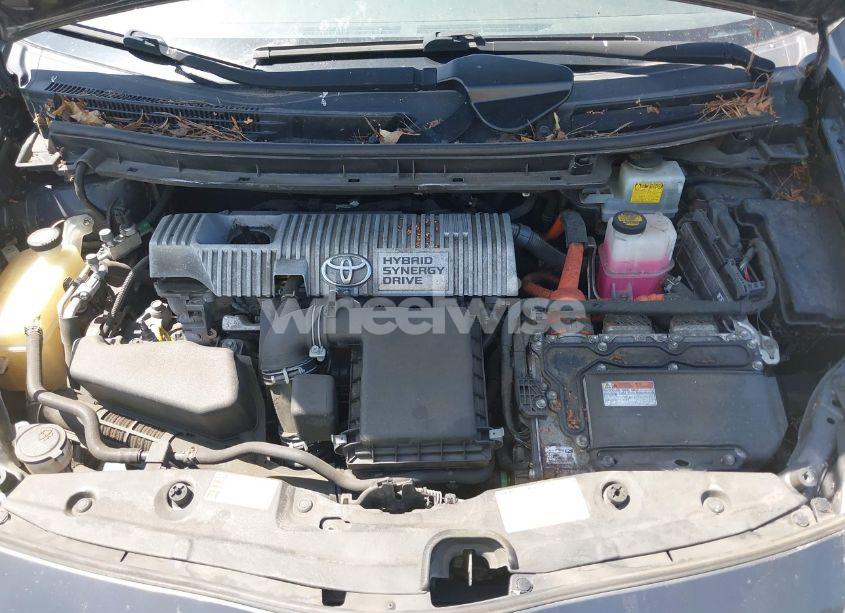 Photo 10 of 2013 Toyota Prius TWO (VIN JTDKN3DU2D1720778)